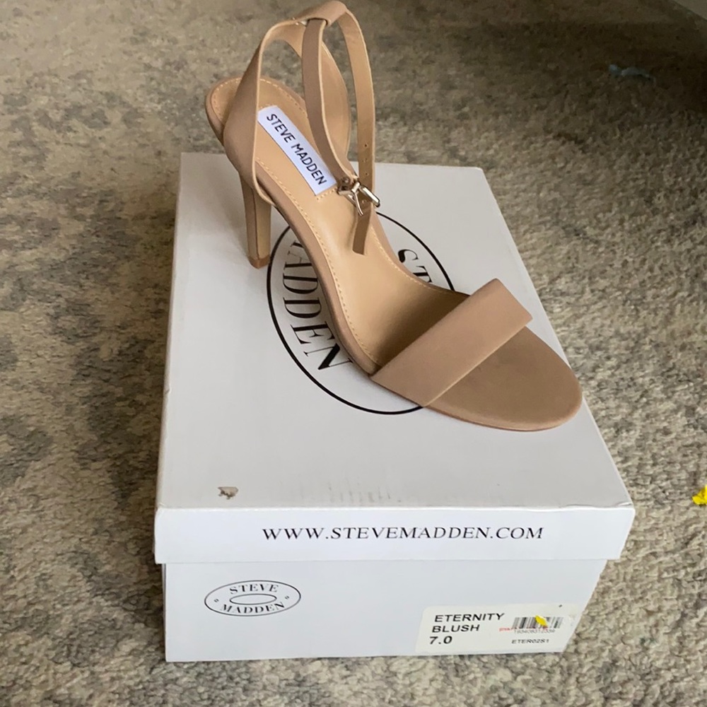 Steve Madden - Heels - Size 7 - Brand New